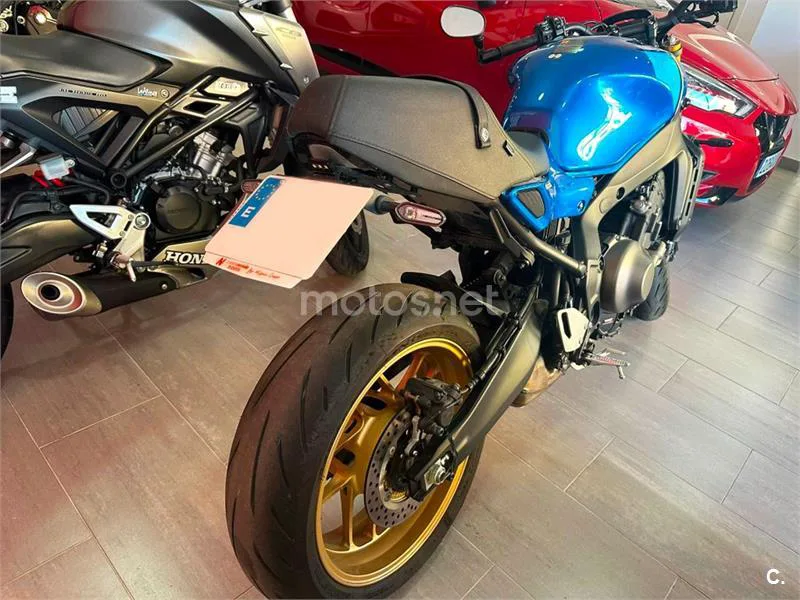 Yamaha XSR 900 – Vista 9