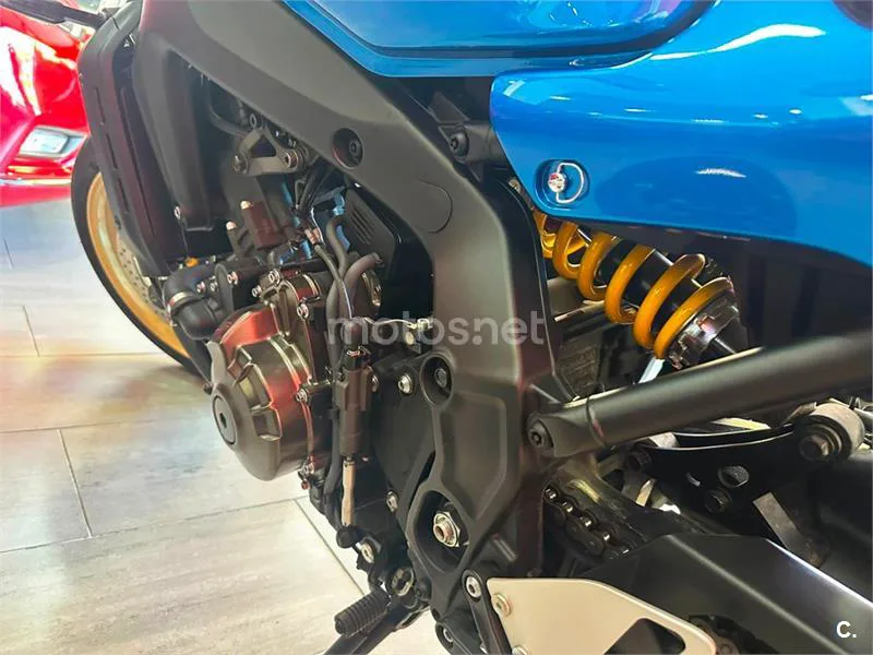 Yamaha XSR 900 – Vista 10
