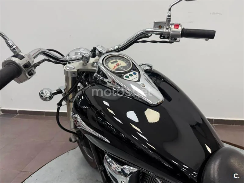 Kawasaki VN 900 Classic – Vista 12