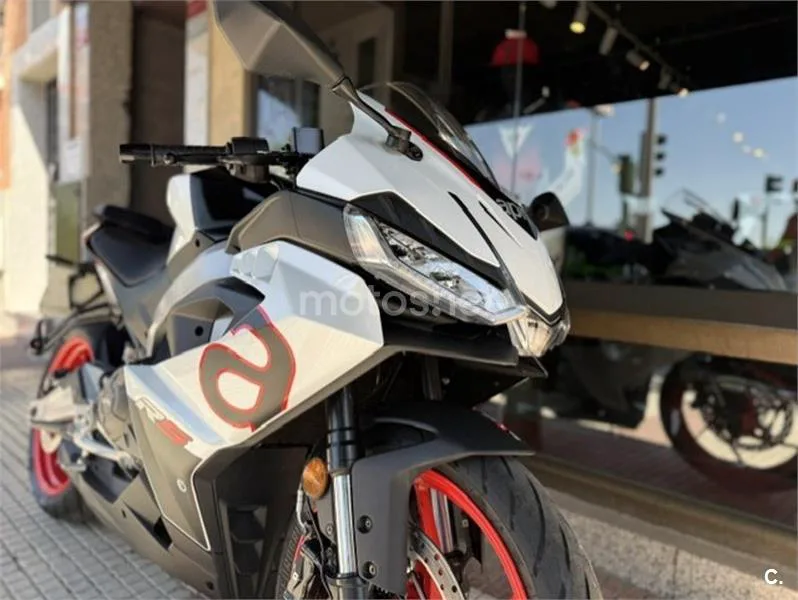Aprilia RS 457 – Vista 3