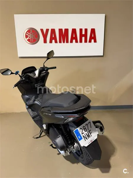 Honda PCX 125 – Vista 4