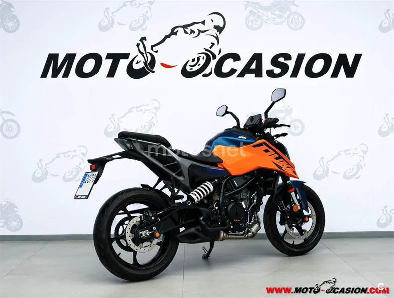 KTM 125 – Vista 3