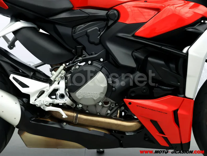 Ducati Streetfighter V2 – Vista 5