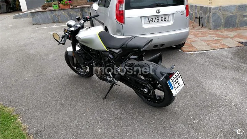 Husqvarna Vitpilen – Vista 2