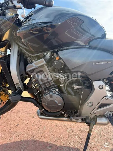 Honda CB 600 F Hornet – Vista 2