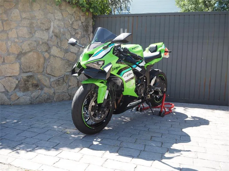 Kawasaki Ninja ZX-6R – Vista 2