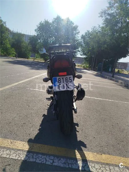 Suzuki Bandit 650 – Vista 6