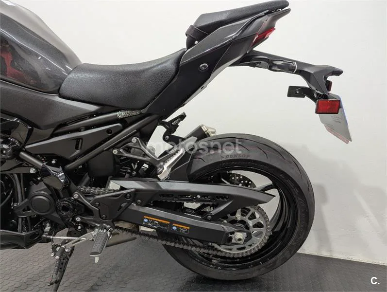 Kawasaki Z900 – Vista 4