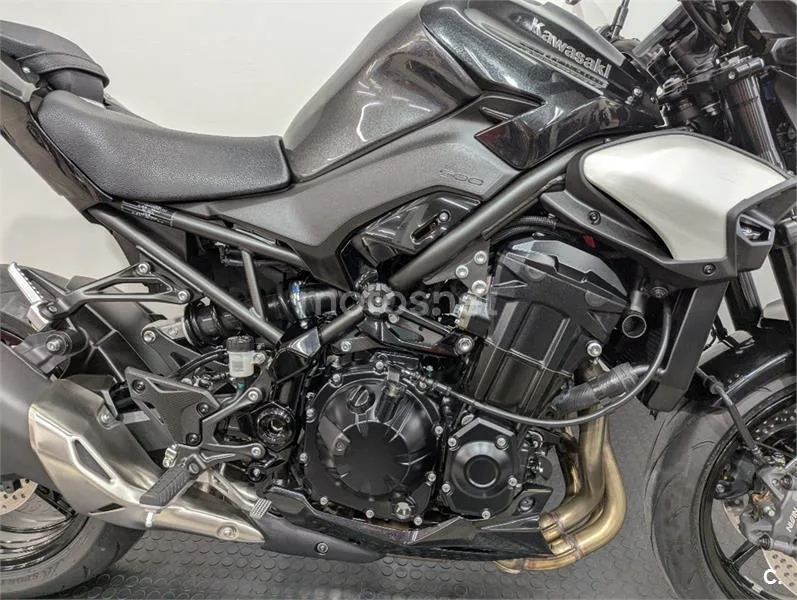 Kawasaki Z900 – Vista 7