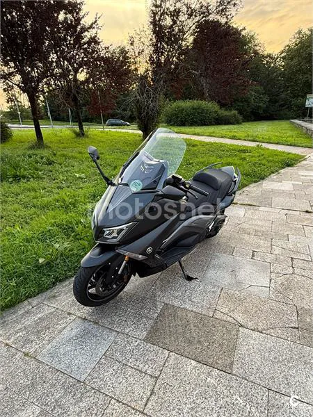 Yamaha TMAX 530 – Vista 3