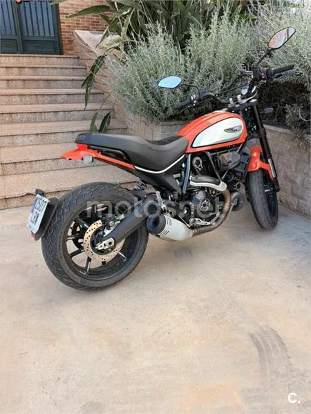 Ducati Scrambler – Vista 2