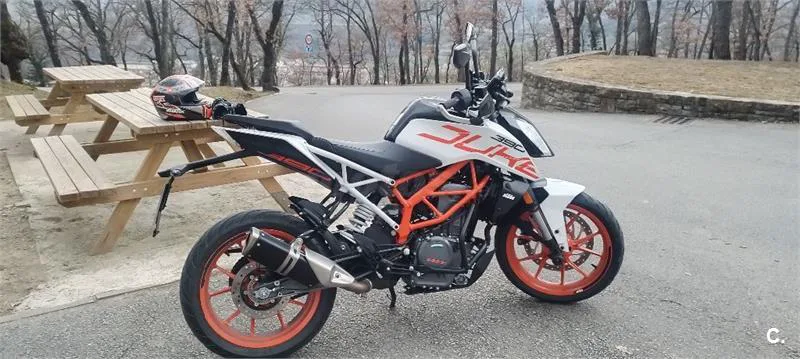 KTM 390 – Vista 3