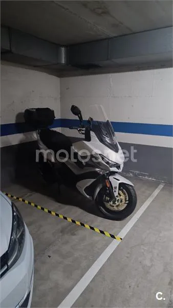 Kymco Xciting VS 400 – Vista 4