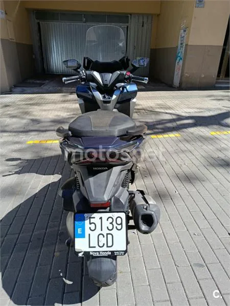 Honda Forza – Vista 3