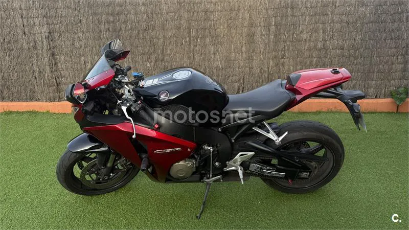 Honda CBR 1000 RR Fireblade – Vista 9