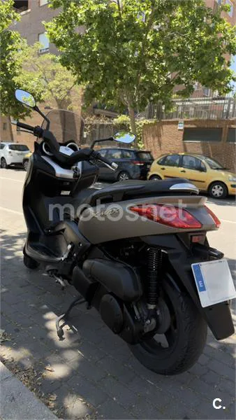 Yamaha XMAX 250 – Vista 6