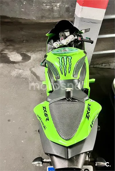 Kawasaki Ninja ZX-6R - Vista 5