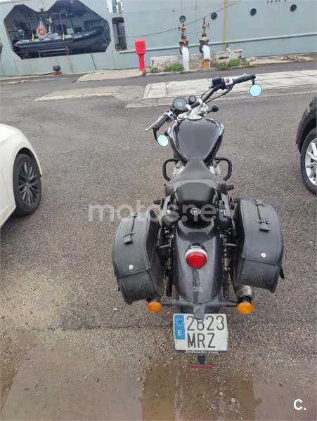 Royal Enfield Super Meteor 650 – Vista 3