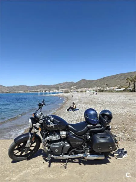 Royal Enfield Super Meteor 650 – Vista 5