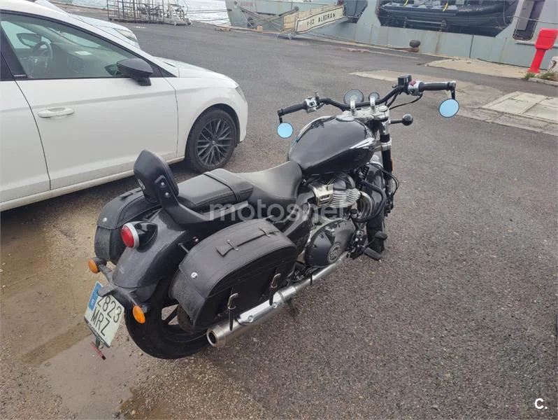 Royal Enfield Super Meteor 650 – Vista 6