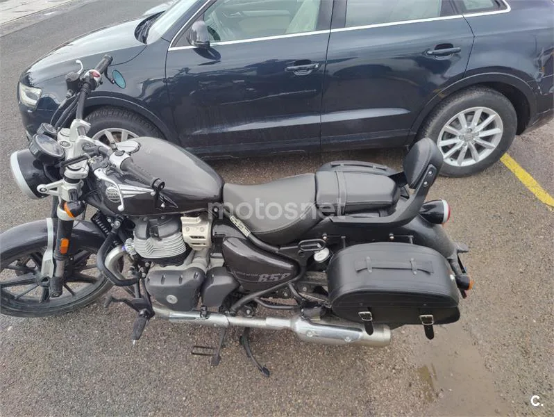 Royal Enfield Super Meteor 650 – Vista 7