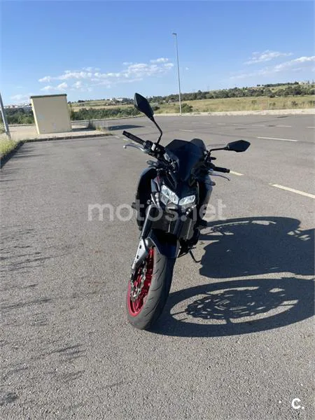 Kawasaki Z900 – Vista 2