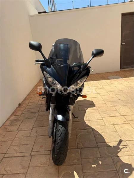 Yamaha FZ6 Fazer – Vista 4