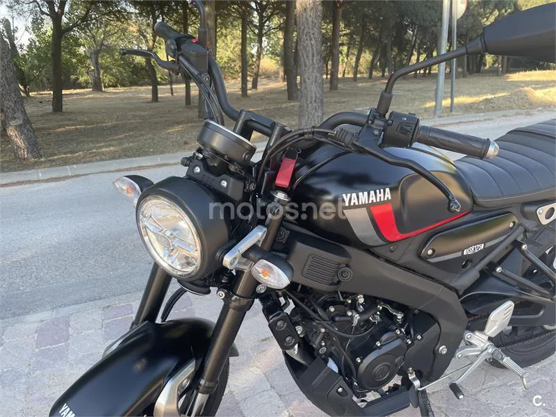 Yamaha XSR 125 – Vista 5