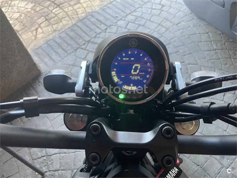 Yamaha XSR 125 – Vista 7