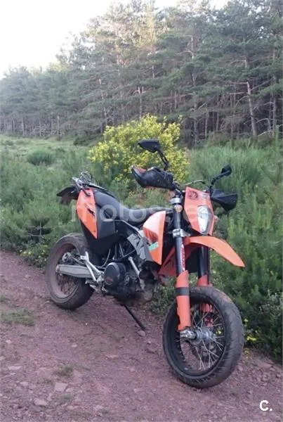 KTM 690 Enduro R – Vista 15