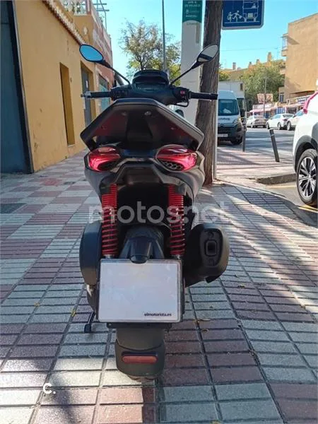 Piaggio Beverly 300 – Vista 4