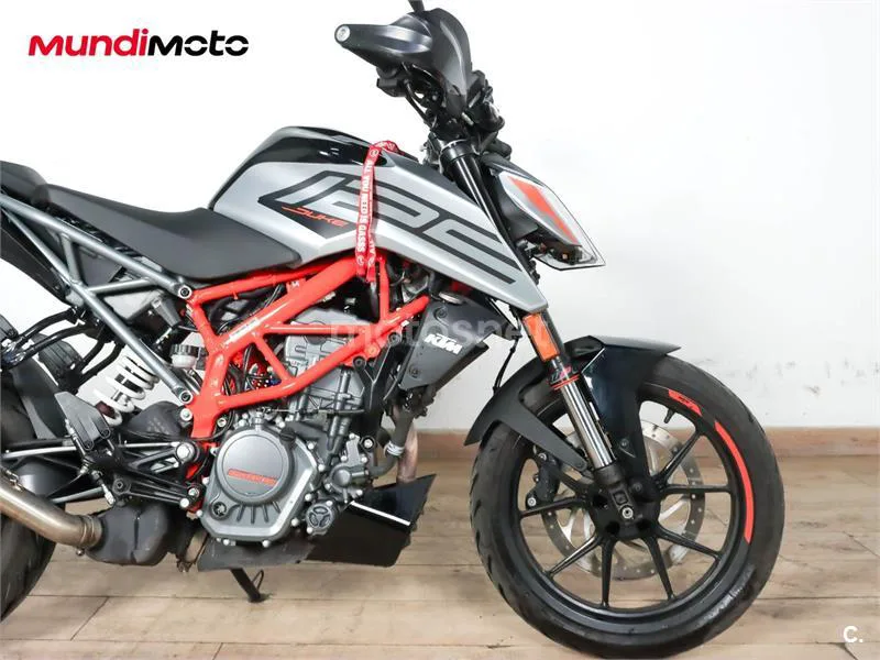 KTM 125 – Vista 23