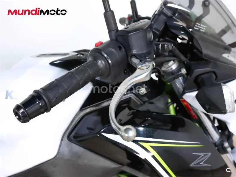 Kawasaki Z650 – Vista 16