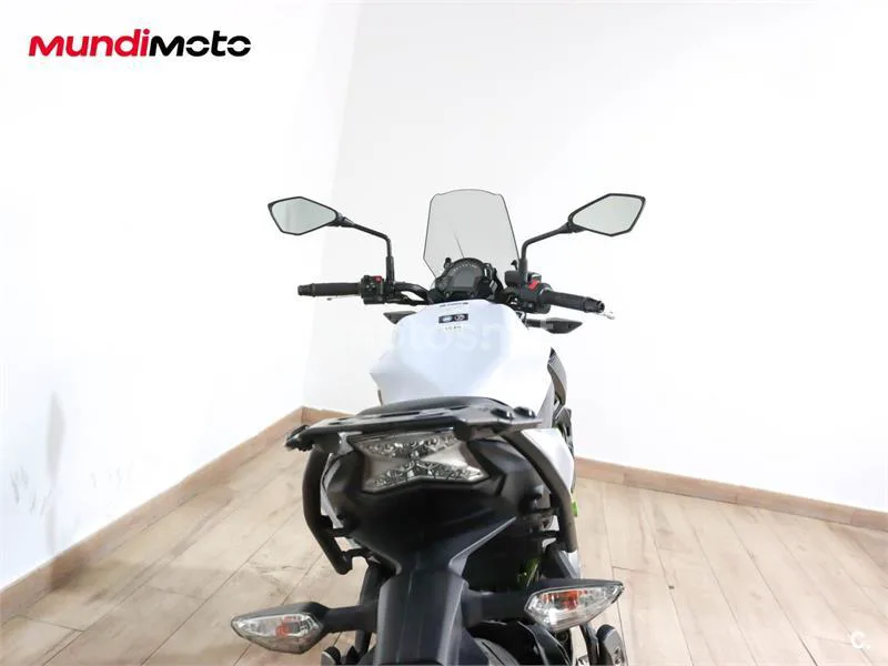 Kawasaki Z650 – Vista 4
