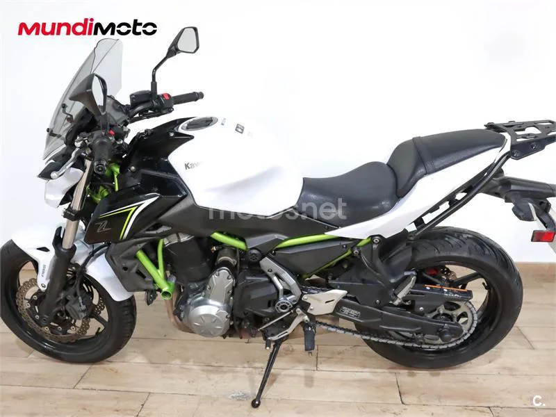 Kawasaki Z650 – Vista 6