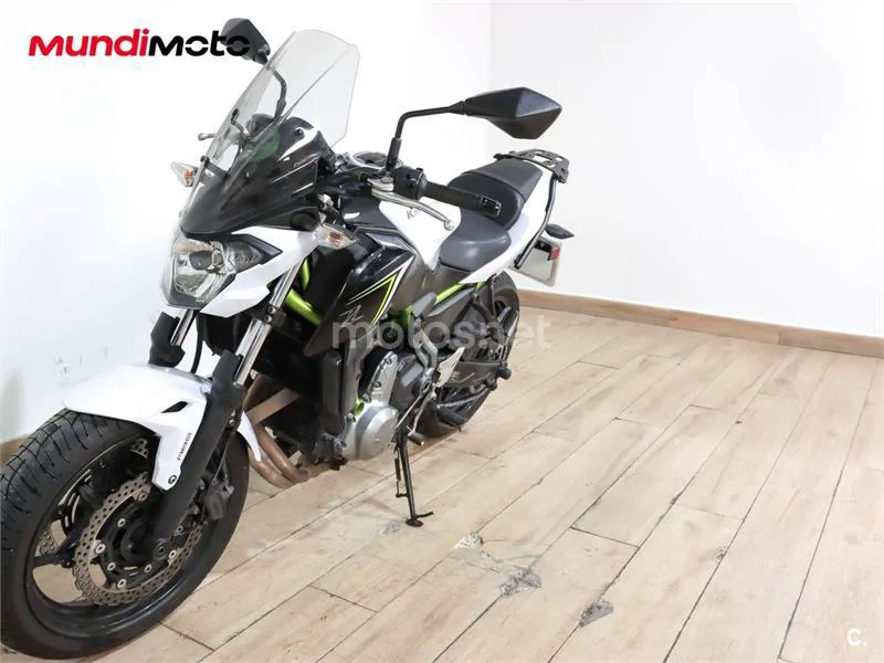 Kawasaki Z650 – Vista 7