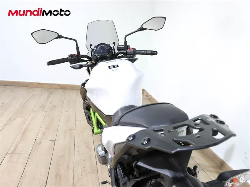 Kawasaki Z650 – Vista 9