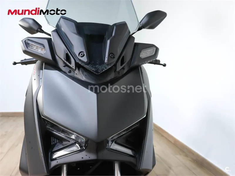 Yamaha XMAX 300 – Vista 5