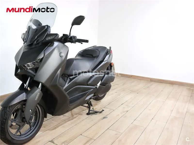 Yamaha XMAX 300 – Vista 7