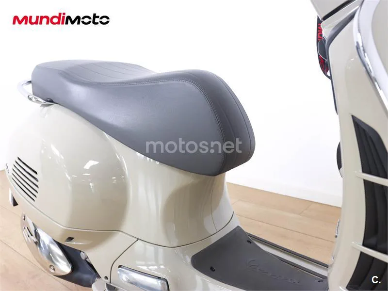 Vespa GTS 300 – Vista 16