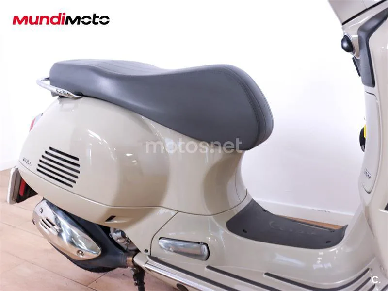 Vespa GTS 300 – Vista 19