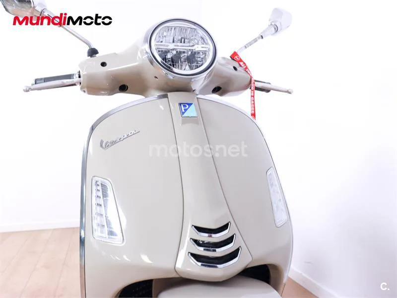 Vespa GTS 300 – Vista 5