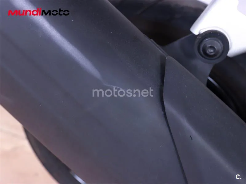 Suzuki V-Strom 800 – Vista 15