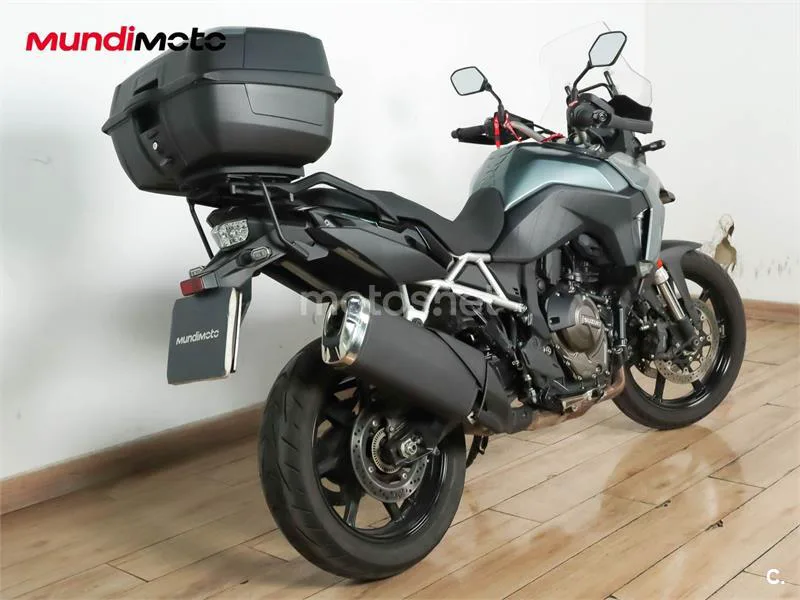 Suzuki V-Strom 800 – Vista 3