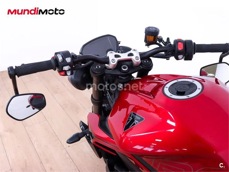 Triumph Street Triple – Vista 11