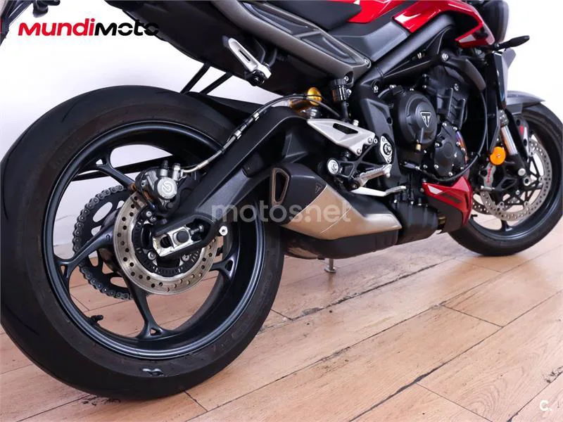 Triumph Street Triple – Vista 4