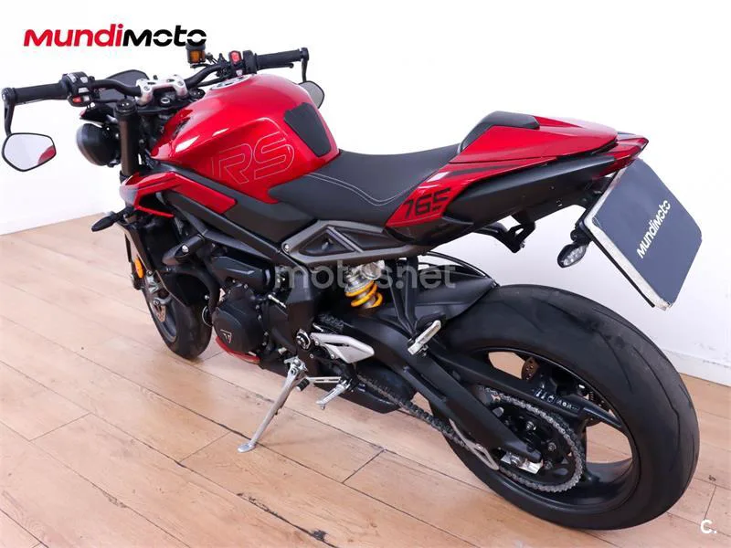 Triumph Street Triple – Vista 8