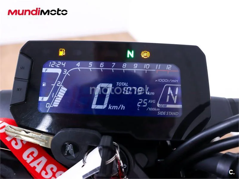 Honda CB 125 R – Vista 12