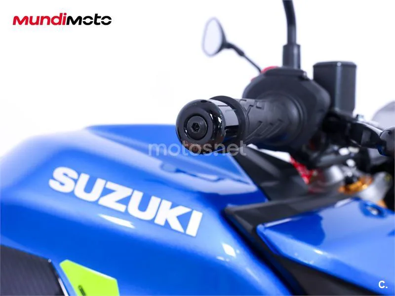 Suzuki GSX-S – Vista 14
