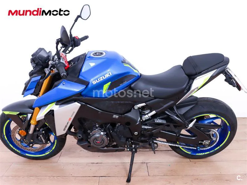 Suzuki GSX-S – Vista 6